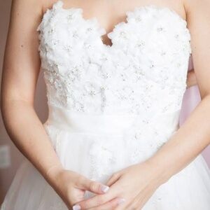 Alfred Angelo Snow White wedding Dress